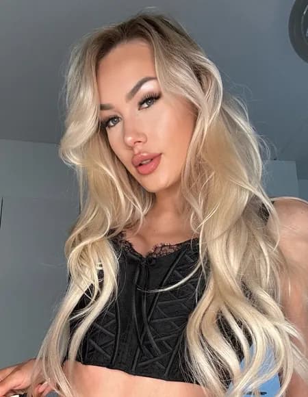 BrattyBlonde